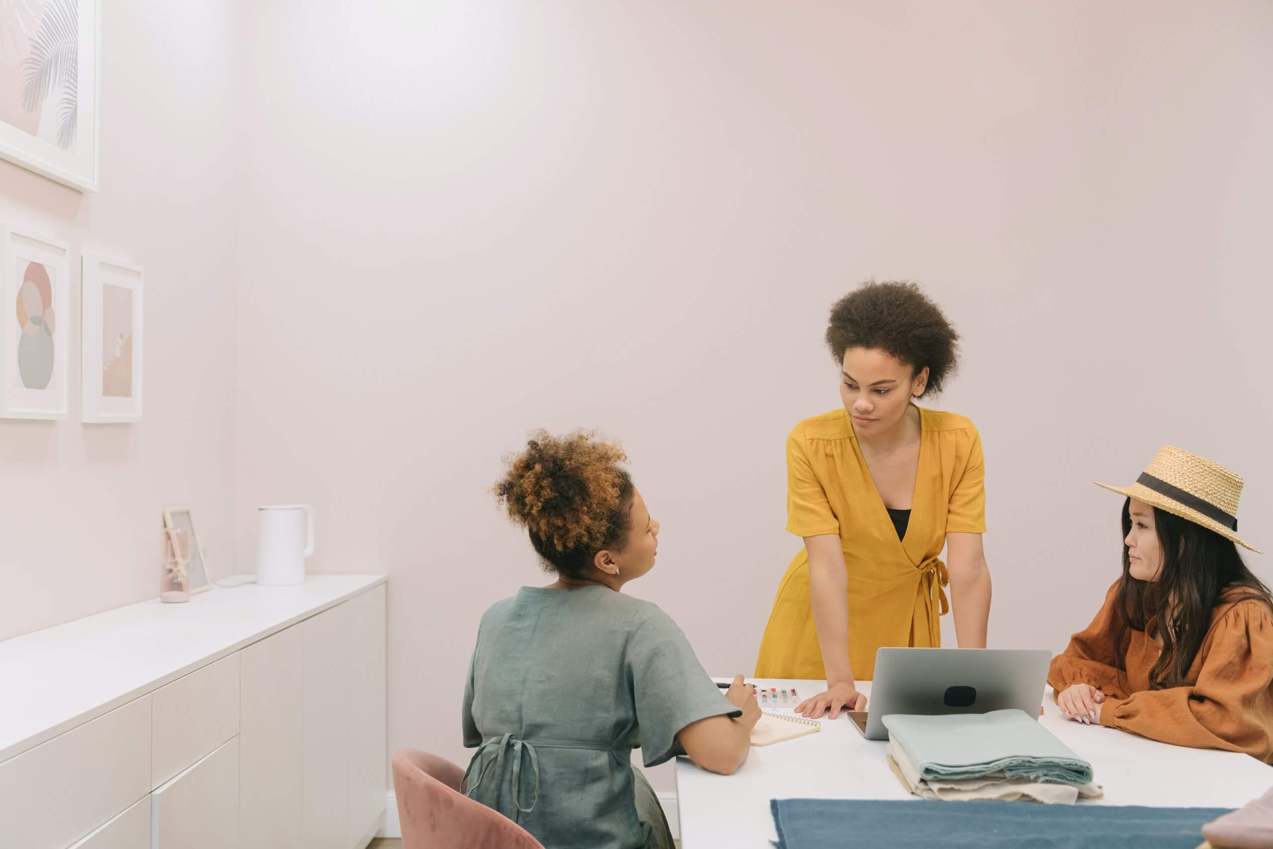 women in a group leadership mentoring session